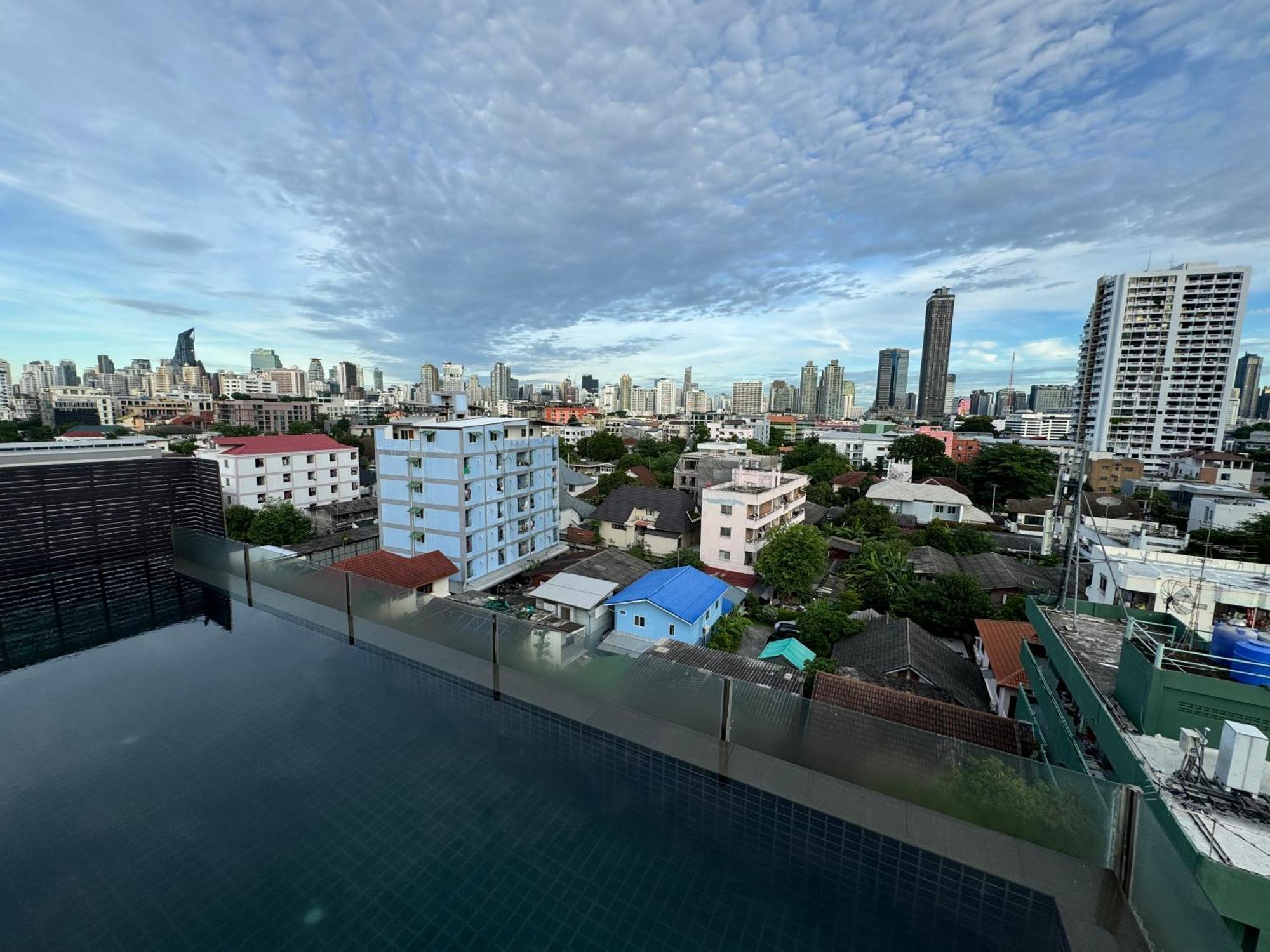 W8 Condo, Top Floor Luxe 3 Bedroom Penthouse, Hip Central Bangkok Area, 5 Mins From Thonglo Bts Station بانكوك المظهر الخارجي الصورة