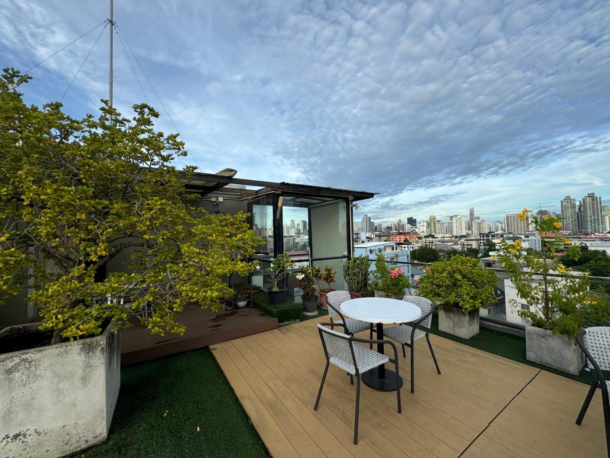 W8 Condo, Top Floor Luxe 3 Bedroom Penthouse, Hip Central Bangkok Area, 5 Mins From Thonglo Bts Station بانكوك المظهر الخارجي الصورة
